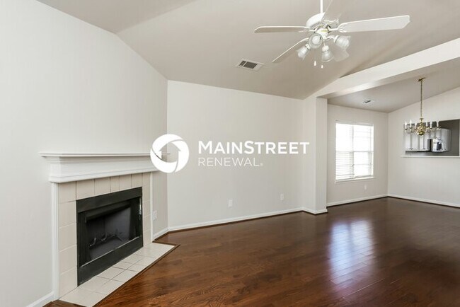 Building Photo - 3 Bedroom Pet-Friendly Home in COVINGTON, GA with Main Street Renewal
