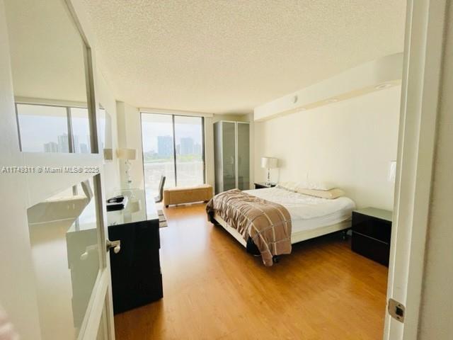 Foto del edificio - 20281 E Country Club Dr