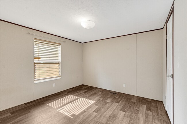 Building Photo - 18565 Huckleberry Ln