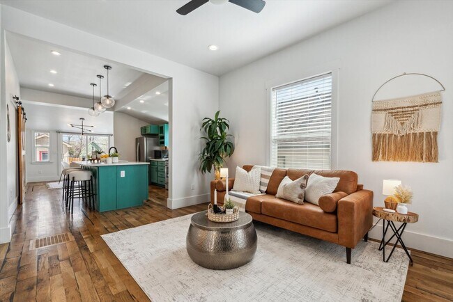 Foto del edificio - Charming 2BD, 2BA Longmont Home with Fenced Back Yard