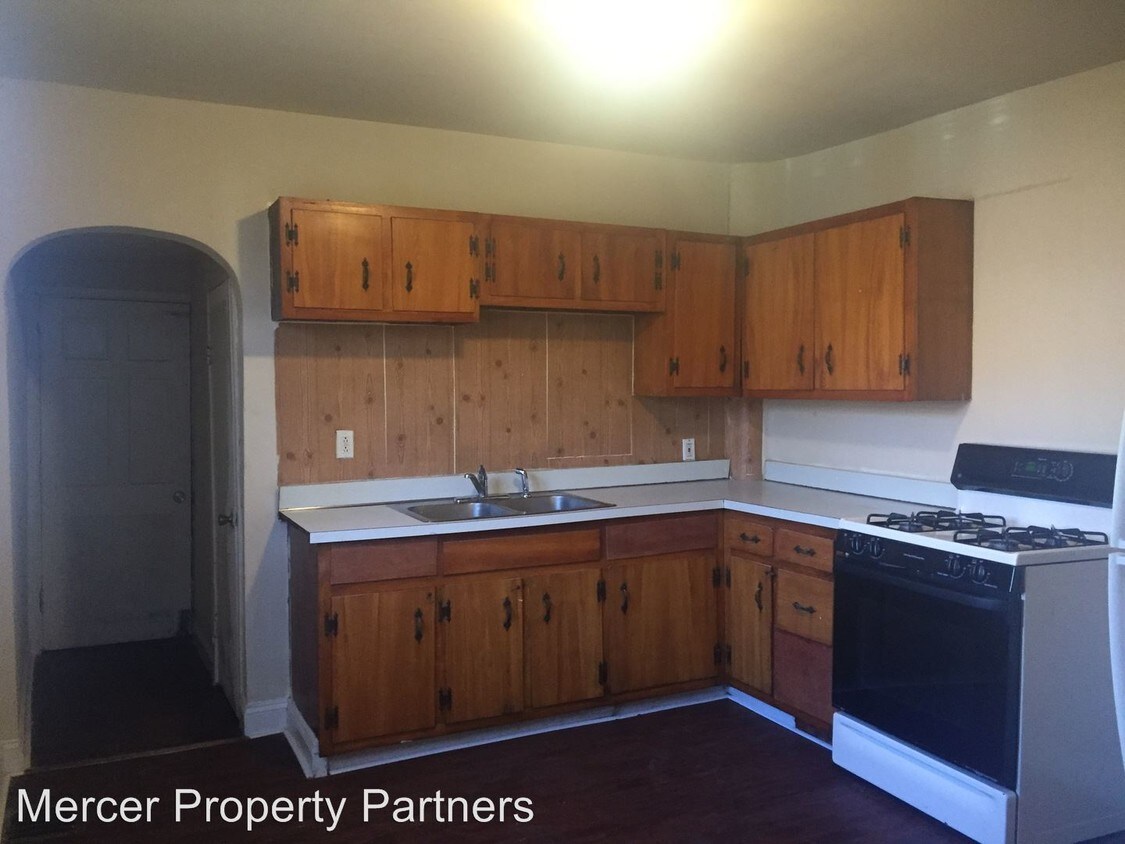 Primary Photo - 3 br, 1 bath House - 266 Hills Alley