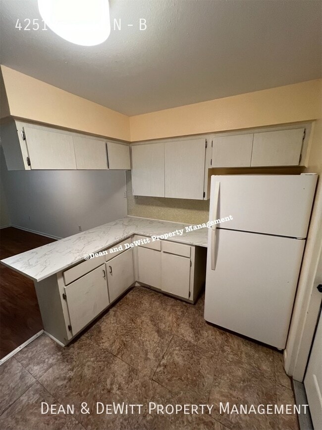 Foto del edificio - 2 Bed/1 Bath - Unit B