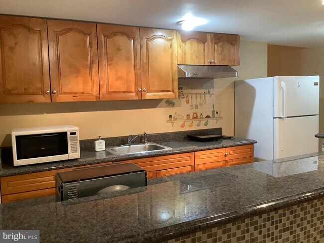 Foto del edificio - 8204 Brandywine Dr