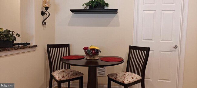 Foto del edificio - 10425 Starlight Pl