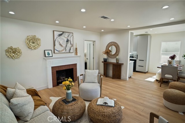 Foto del edificio - 1636 N Buena Vista St