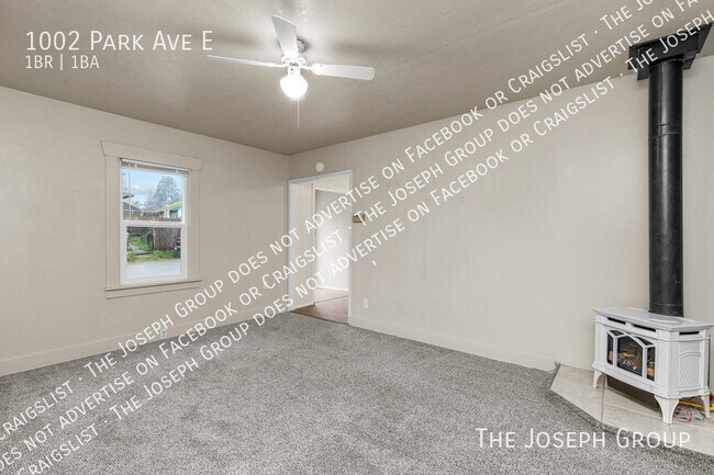 Foto del edificio - 1002 Park Ave E