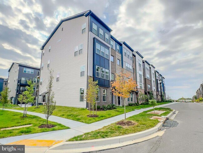 Foto del edificio - 10001 -B American Pharoah Ln