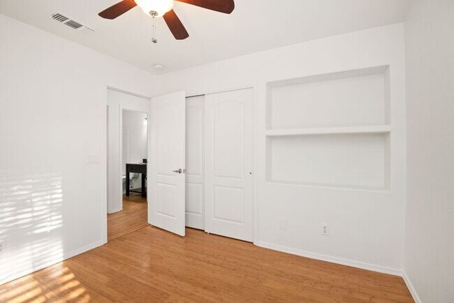Building Photo - Amazing Single Family Home for Rent in Tucson