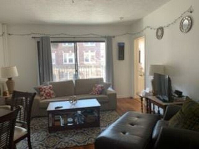 Foto del edificio - 327 Summit Ave