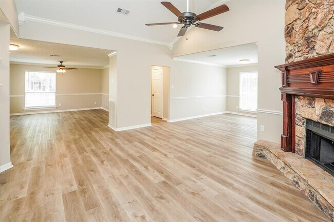Building Photo - 17311 Modbury Dr