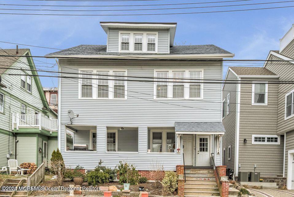 Primary Photo - 708 Central Ave