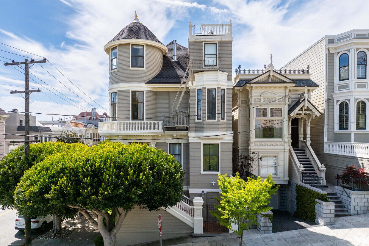 Primary - 2301 Scott St