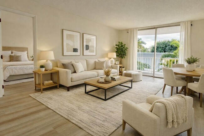 Foto del edificio - 484 NW 165th St