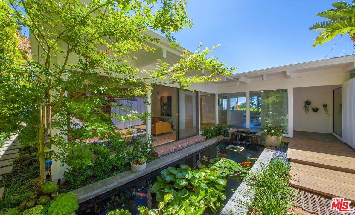 Foto principal - 1644 Marmont Ave