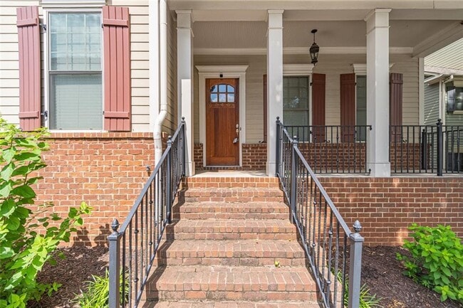 Building Photo - 1270 Fowler St NW