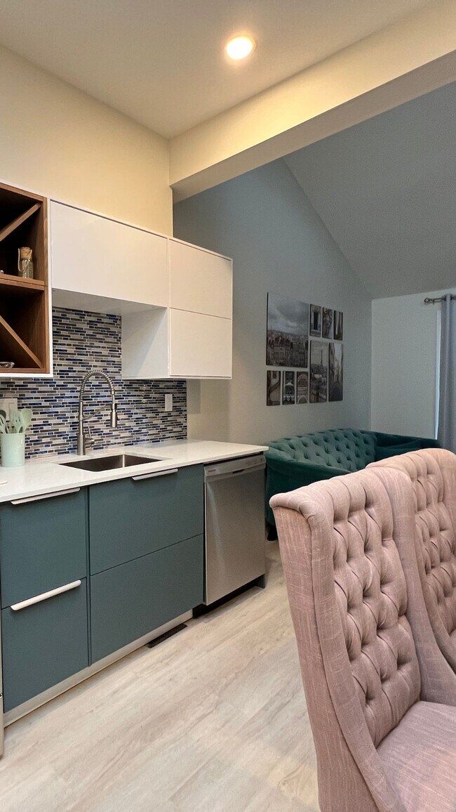 Photo du bâtiment - 446 6th St W