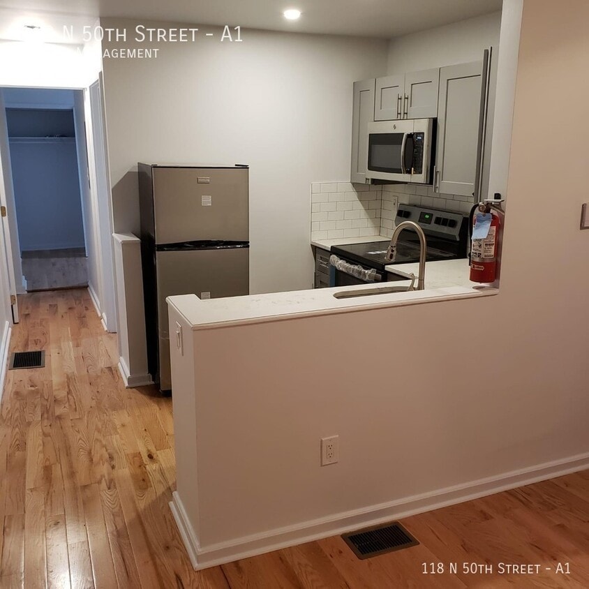 Primary Photo - 118-120 N 50th St