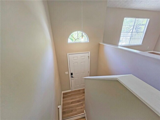 Building Photo - 7080 Greenbower Ln