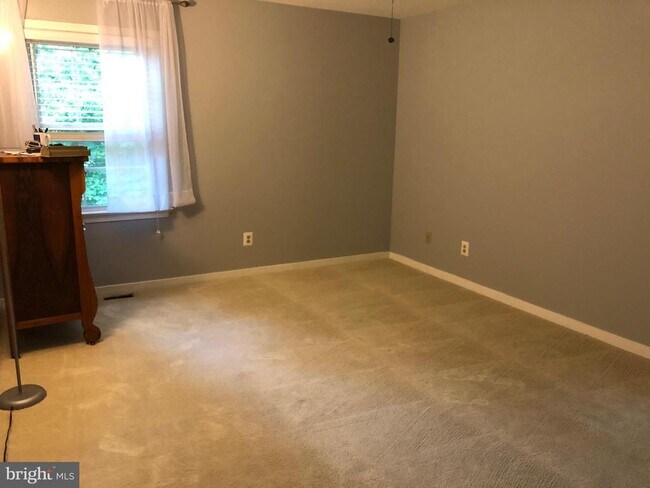 Foto del edificio - 2002 Admiral Dr