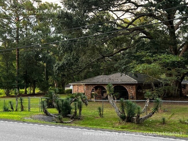 Building Photo - 9708 Forts Lake Rd