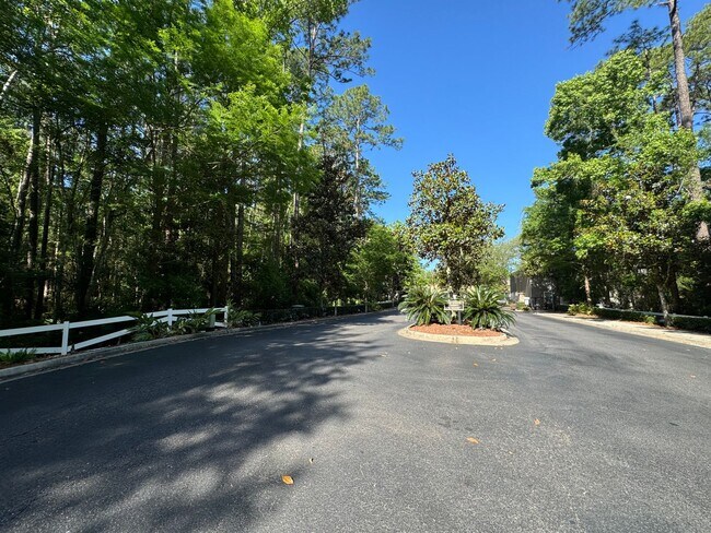 Foto del edificio - Price Reduction! Nature's Hideaway 2/2 Ups...
