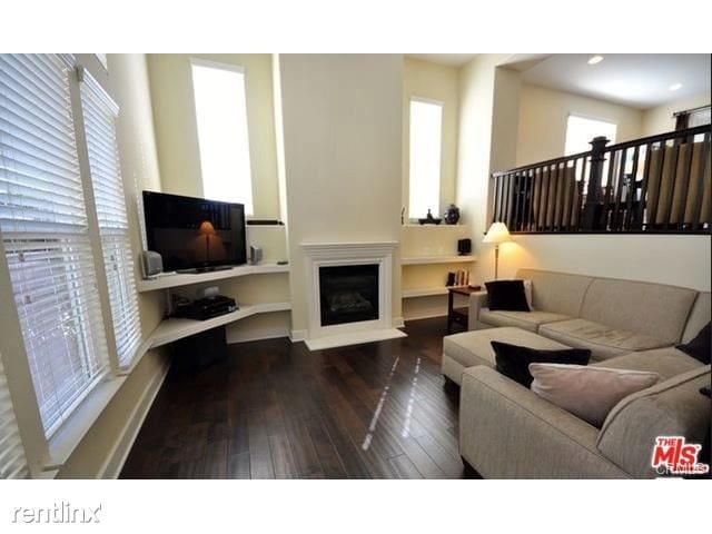 Building Photo - 6021 Dawn Crk