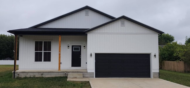 Building Photo - 4530 Buckeye Run Rd
