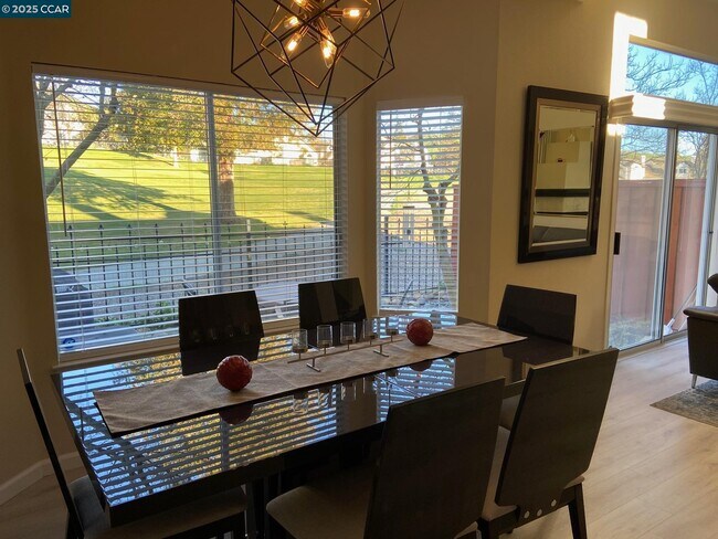 Foto del edificio - 1407 Indianhead Way