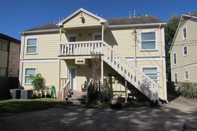 Building Photo - 2513 Shakespeare St