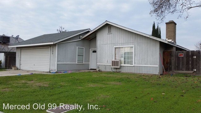 Building Photo - 3190 Poplar Dr