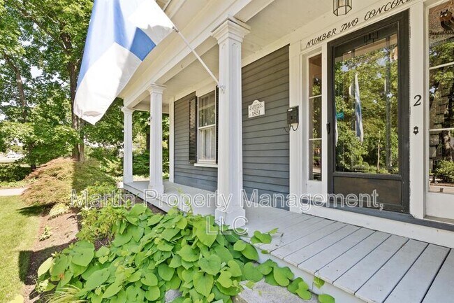 Foto del edificio - 2 Concord Rd