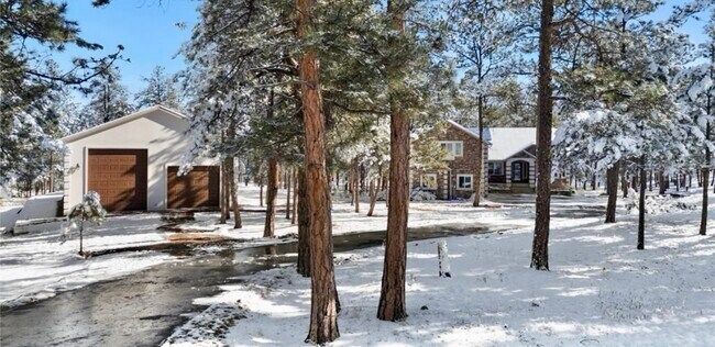Foto del edificio - 12683 Fulford Ct
