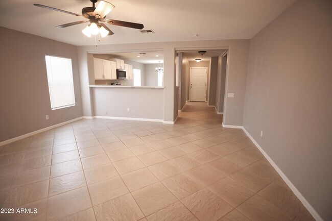 Building Photo - 1744 Maddison Cir