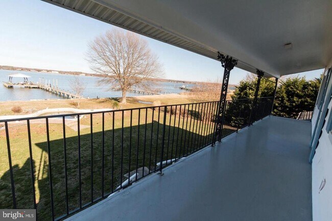 Foto del edificio - 40508 Waterview Dr