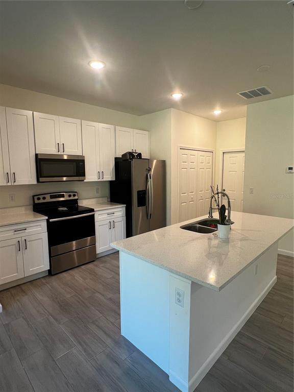 Building Photo - 17000 SW 41st Ct