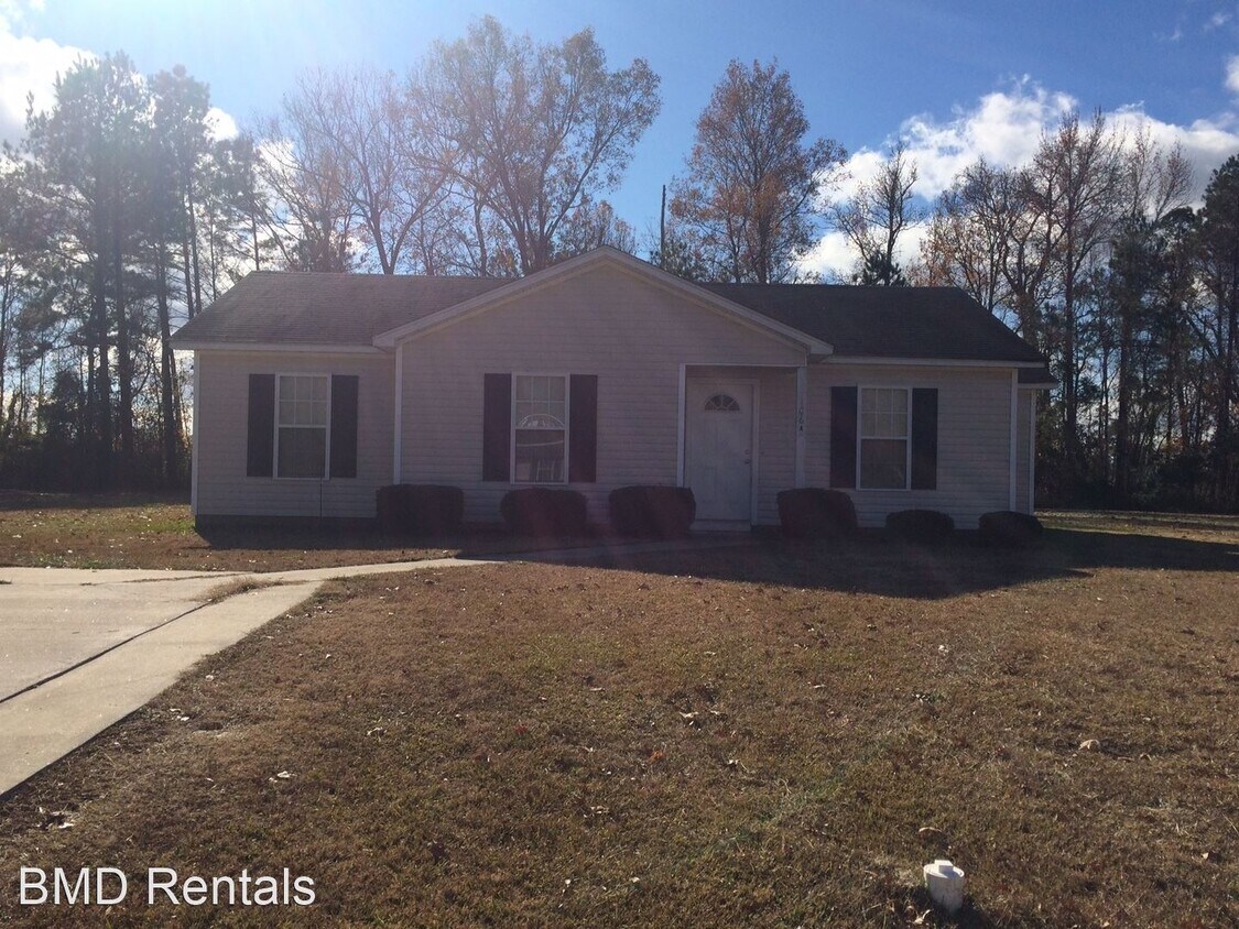 3 br, 2 bath House 106A Ida Acres Dr. House Rental in Elizabeth