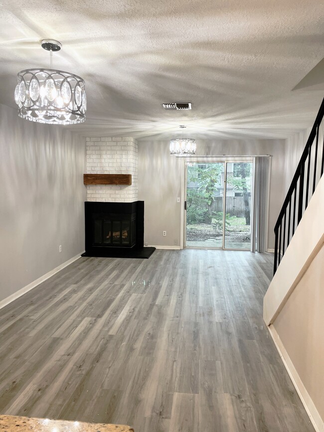 Building Photo - 11345 Regal Square Dr