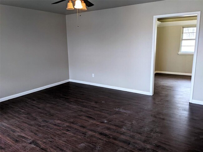 Building Photo - 1424 SW 68th St