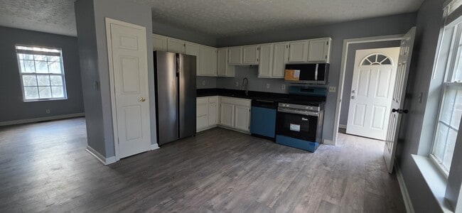 Foto del edificio - 2323 Ilolo St