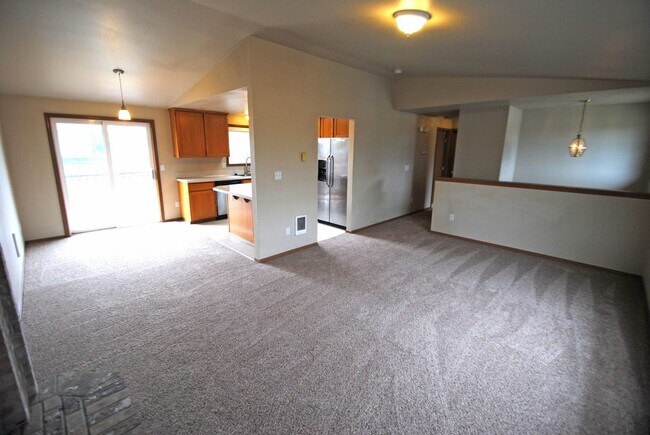 Building Photo - 1728 S 47th St