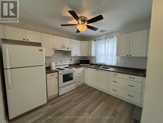 Photo du bâtiment - 46 Sanford St