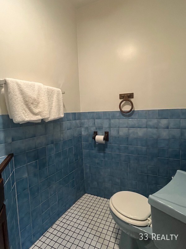 Building Photo - Beautiful 3 Bedroom 1.5 Bath in Lincoln Park