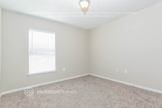 Foto del edificio - 1800 Brookshire Cir