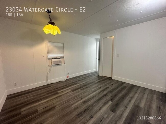Foto del edificio - 23034 Watergate Cir