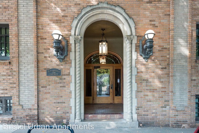 Foto del edificio - 2081 NW Everett St
