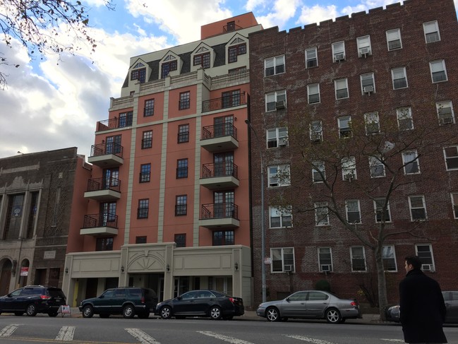 Building Photo - 2590 Ocean Ave