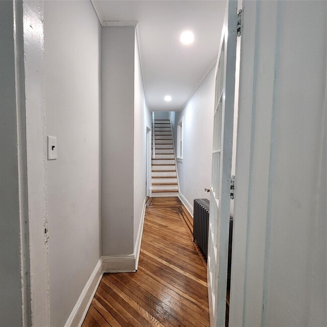 Foto del edificio - 89-21 172nd St