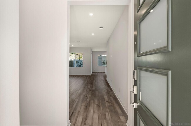 Foto del edificio - 1523 Wingwood Ln