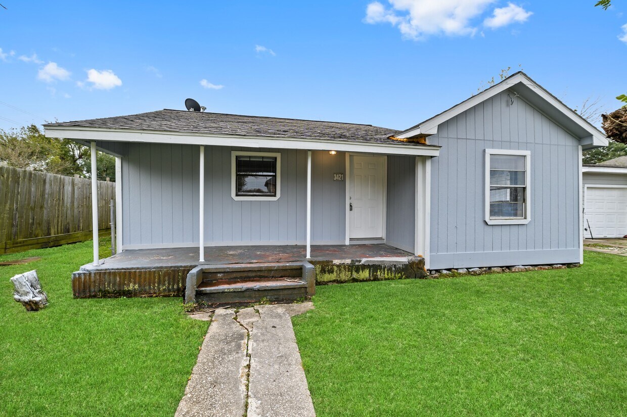 Foto principal - 3421 3rd Ave N