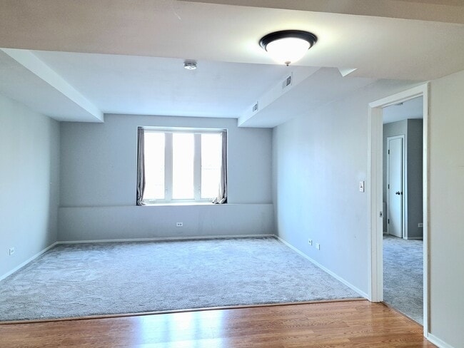 Building Photo - 6337 Roosevelt Rd